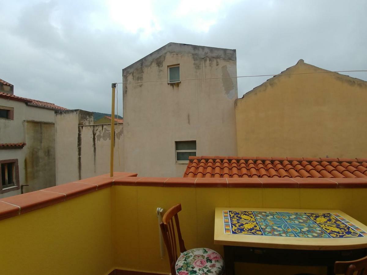 Hotel La Casa Di Angelo Bosa Exterior foto
